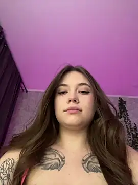 Snapshot of Vikki_toriya chatting on 02-14-25, 05:25 Vikki toriya online show from 02-14-25, 05:25