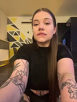 Snapshot of Vikki_toriya chatting on 09-27-25, 08:15 Vikki toriya online show from 09-27-25, 08:15