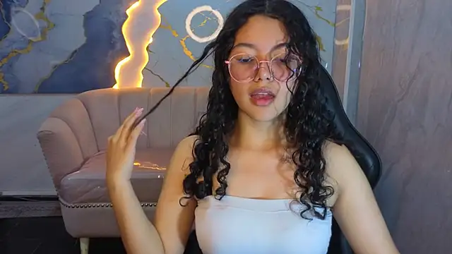 victoria castillo b online show from 03-29-26, 07:37