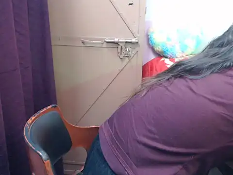 Angel kiyara online show from 11-17-25, 08:46