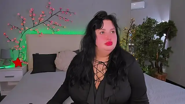 MonaSteele online show from 02-25-26, 01:11