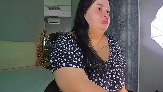 MonaSteele online show from 06-25-26, 12:32