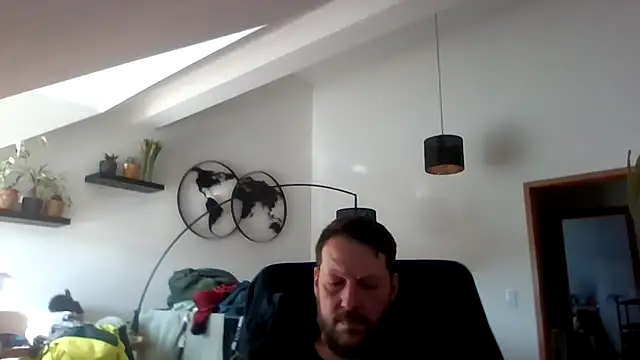 BennyLommy online show from 03-19-26, 02:50