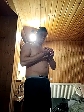 MArciQuarky online show from 11-26-25, 07:36