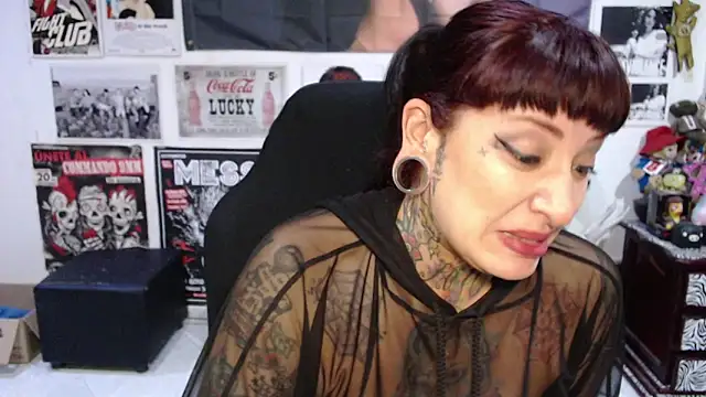 Rollyderolandia666 online show from 04-17-26, 11:07