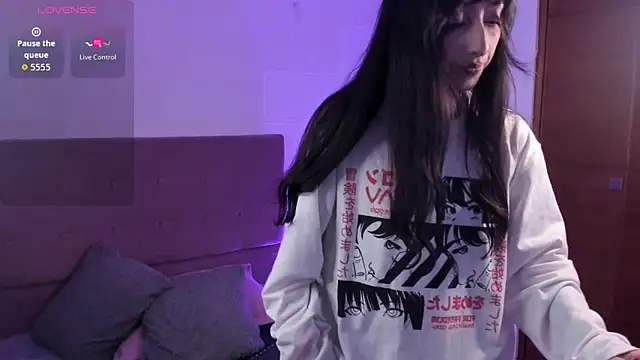 Snapshot of v1cky_ chatting on 11-06-25, 11:20 v1cky online show from 11-06-25, 11:20