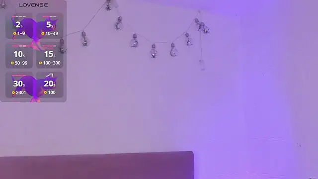 Snapshot of v1cky_ chatting on 01-15-26, 12:47 v1cky online show from 01-15-26, 12:47