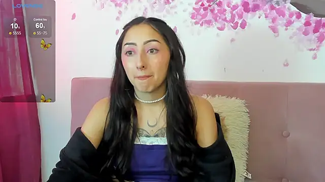 Snapshot of v1cky_ chatting on 02-10-25, 09:47 v1cky online show from 02-10-25, 09:47