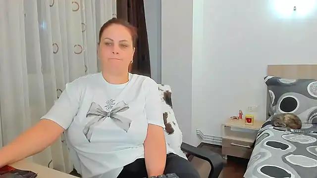 Adelamilfsex online show from 09-26-25, 07:43