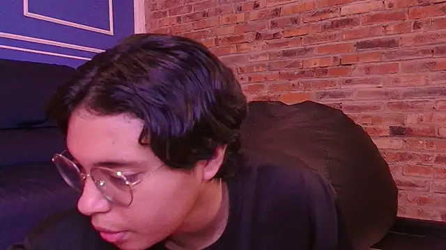 Emmapark  online show from 11-09-25, 02:43