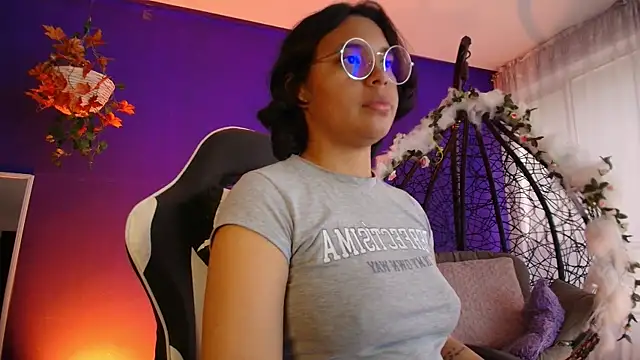 Emmapark  online show from 04-11-26, 07:39