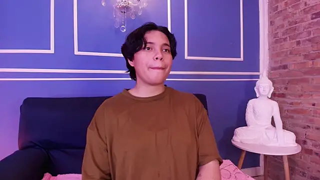 Emmapark  online show from 11-13-25, 01:09