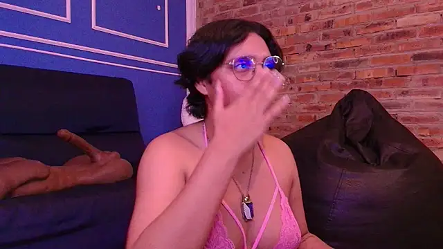 Emmapark  online show from 12-03-25, 07:13