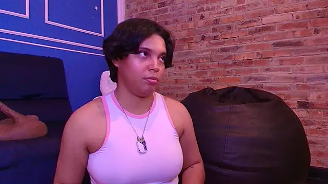 Emmapark  online show from 11-20-25, 07:25