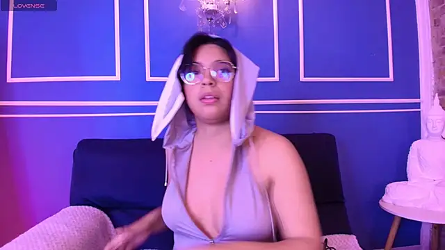 Emmapark  online show from 10-22-25, 02:44