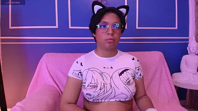 Emmapark  online show from 10-29-25, 02:21