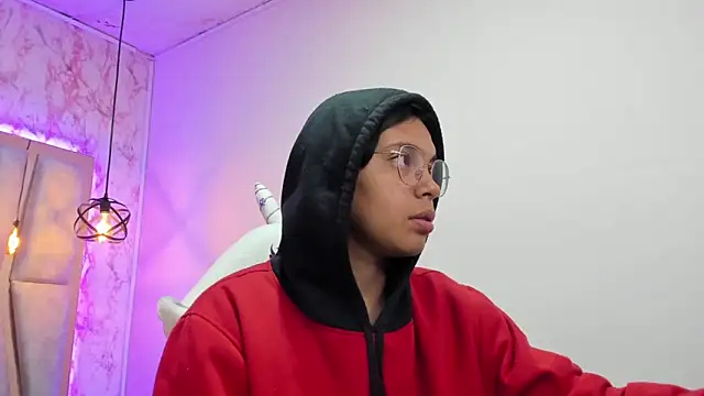 Emmapark  online show from 03-20-25, 11:16