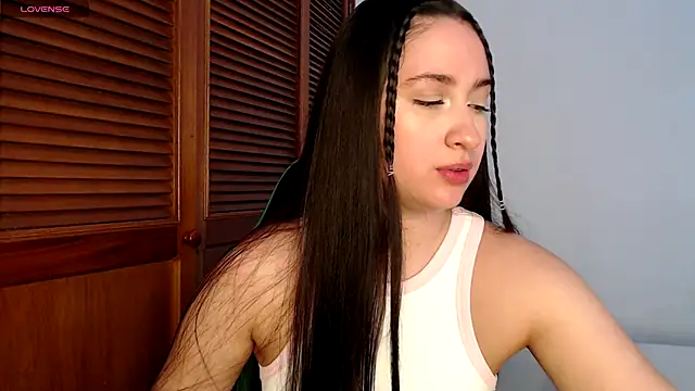 sofiaduque 26 online show from 10-23-25, 08:51