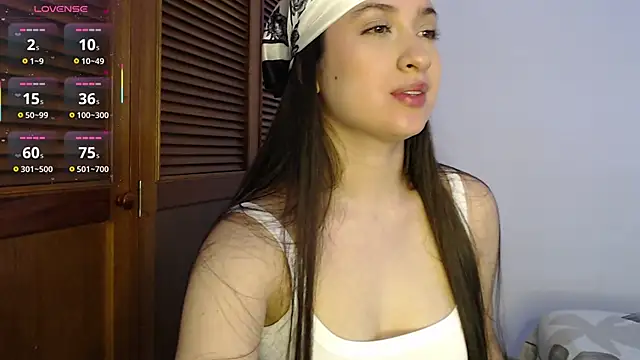 Snapshot of sofiaduque_26 chatting on 02-19-26, 04:37 sofiaduque 26 online show from 02-19-26, 04:37