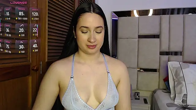 sofiaduque 26 online show from 06-30-26, 08:20