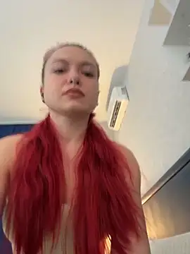 Brilliant-Kiss online show from 12-21-25, 09:11