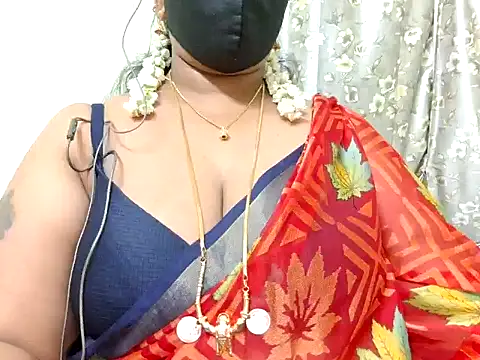 Snapshot of Pallavi-sri chatting on 02-07-25, 05:29 Pallavi-sri online show from 02-07-25, 05:29