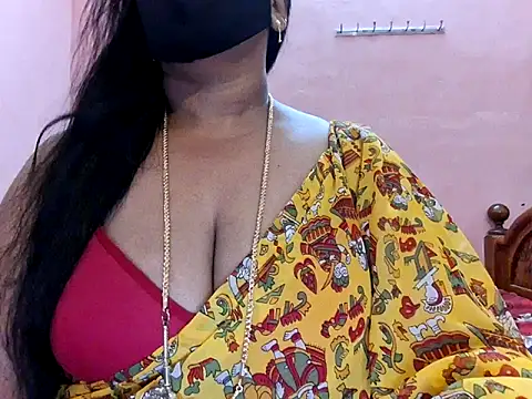 Snapshot of Pallavi-sri chatting on 10-10-25, 05:25 Pallavi-sri online show from 10-10-25, 05:25