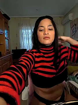bella apont online show from 03-10-25, 07:22