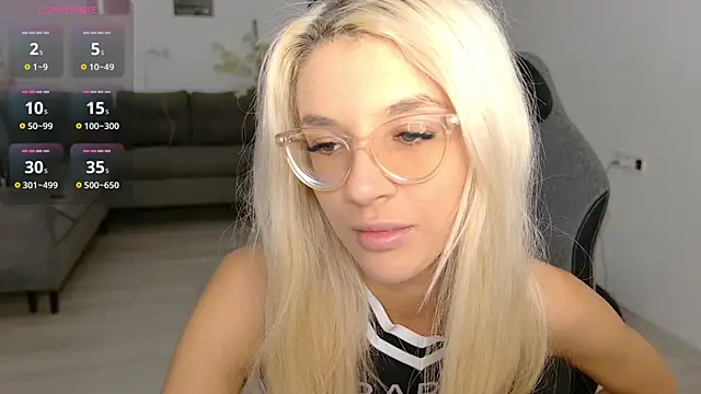 Snapshot of LovelyBianca chatting on 07-16-26, 07:22 LovelyBianca online show from 07-16-26, 07:22