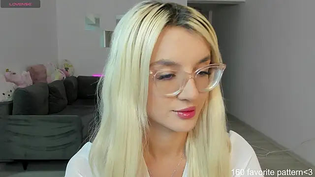 LovelyBianca online show from 09-14-25, 06:19