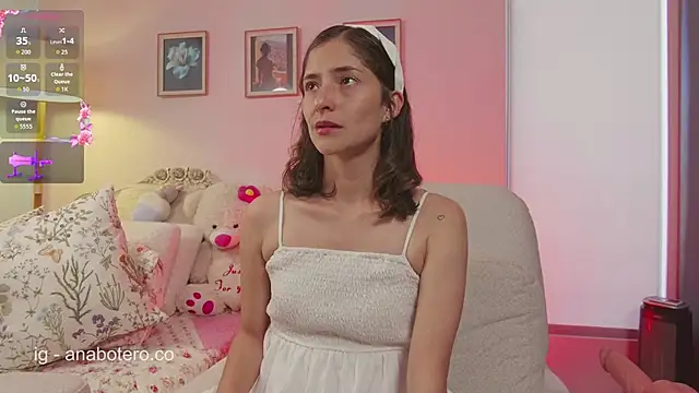 KittyAna online show from 09-25-25, 07:31