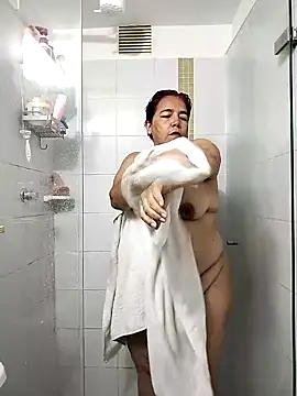 MARIANMILLS   online show from 12-21-25, 02:08