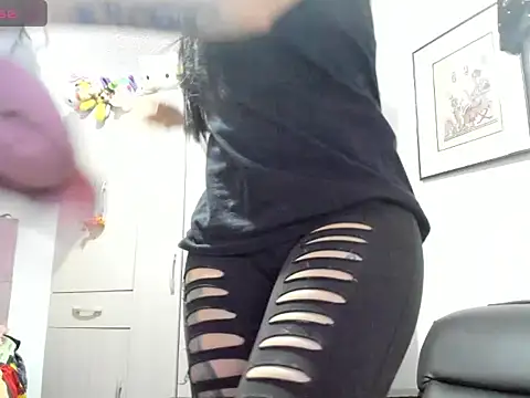 Snapshot of Sexualadiccion_ chatting on 10-12-25, 10:11 Sexualadiccion online show from 10-12-25, 10:11