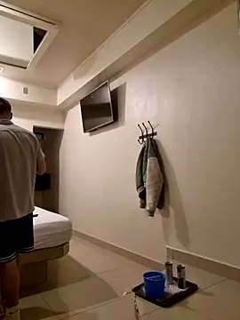 Snapshot of karenandrey chatting on 11-03-25, 06:51 karenandrey online show from 11-03-25, 06:51