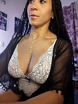 Charlotte Bayron online show from 10-23-25, 12:31