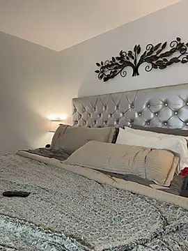 Georgiafox online show from 10-28-25, 04:24