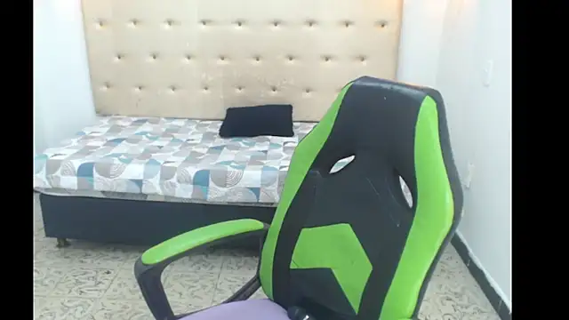 Snapshot of Kathiasaints chatting on 02-25-26, 08:08 Kathiasaints online show from 02-25-26, 08:08