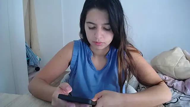 Snapshot of Contantin_helena chatting on 12-10-24, 01:22 Contantin helena online show from 12-10-24, 01:22