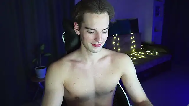 Litmate online show from 12-18-25, 02:05