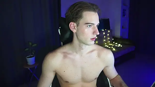 Litmate online show from 11-21-25, 01:48