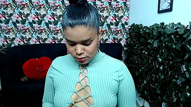 Snapshot of Wendy_Hot_ chatting on 02-01-25, 05:39 Wendy Hot online show from 02-01-25, 05:39