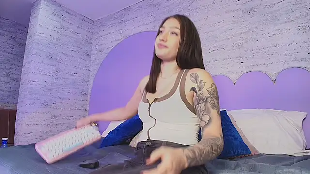 Giaa Ross online show from 04-06-26, 07:37