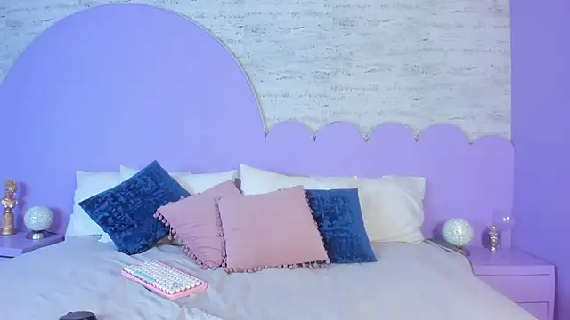 Giaa Ross online show from 12-01-25, 07:37