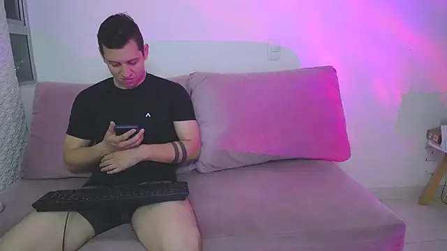 Oliver-sophia online show from 11-22-25, 11:58