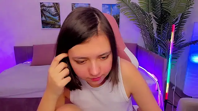 Snapshot of Lina_Brownie chatting on 02-12-25, 05:47 Lina Brownie online show from 02-12-25, 05:47