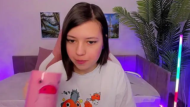 Snapshot of Lina_Brownie chatting on 03-01-25, 01:53 Lina Brownie online show from 03-01-25, 01:53