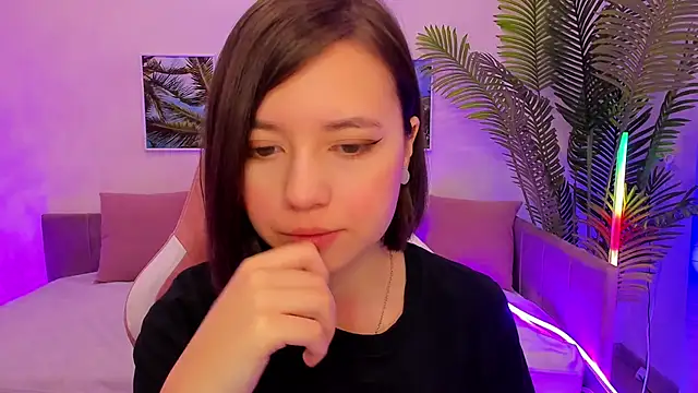 Snapshot of Lina_Brownie chatting on 02-16-25, 01:58 Lina Brownie online show from 02-16-25, 01:58