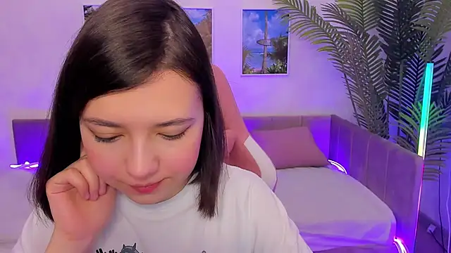 Snapshot of Lina_Brownie chatting on 03-16-25, 02:21 Lina Brownie online show from 03-16-25, 02:21