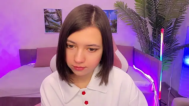 Snapshot of Lina_Brownie chatting on 02-11-25, 01:41 Lina Brownie online show from 02-11-25, 01:41