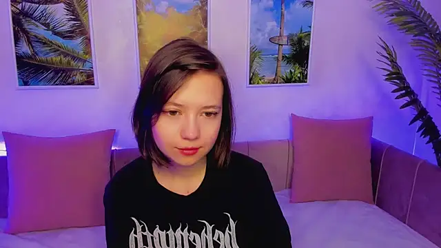 Snapshot of Lina_Brownie chatting on 01-21-25, 02:11 Lina Brownie online show from 01-21-25, 02:11
